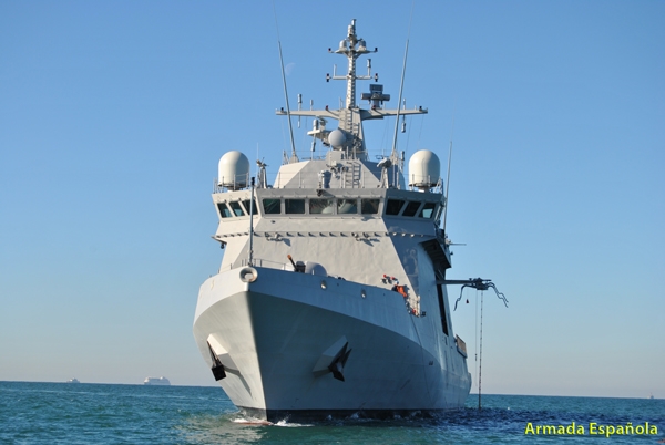 Construcción de dos nuevos BAM, gran carena del submarino "Tramontana" y MOU programa Harrier
